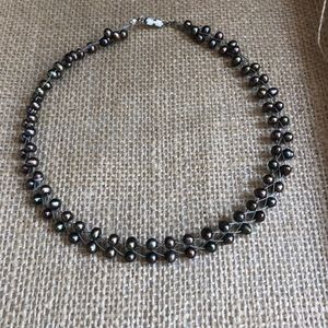 Pearl choker